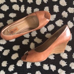 Miz Mooz Size 6 Womens Heels Wedge Shoes